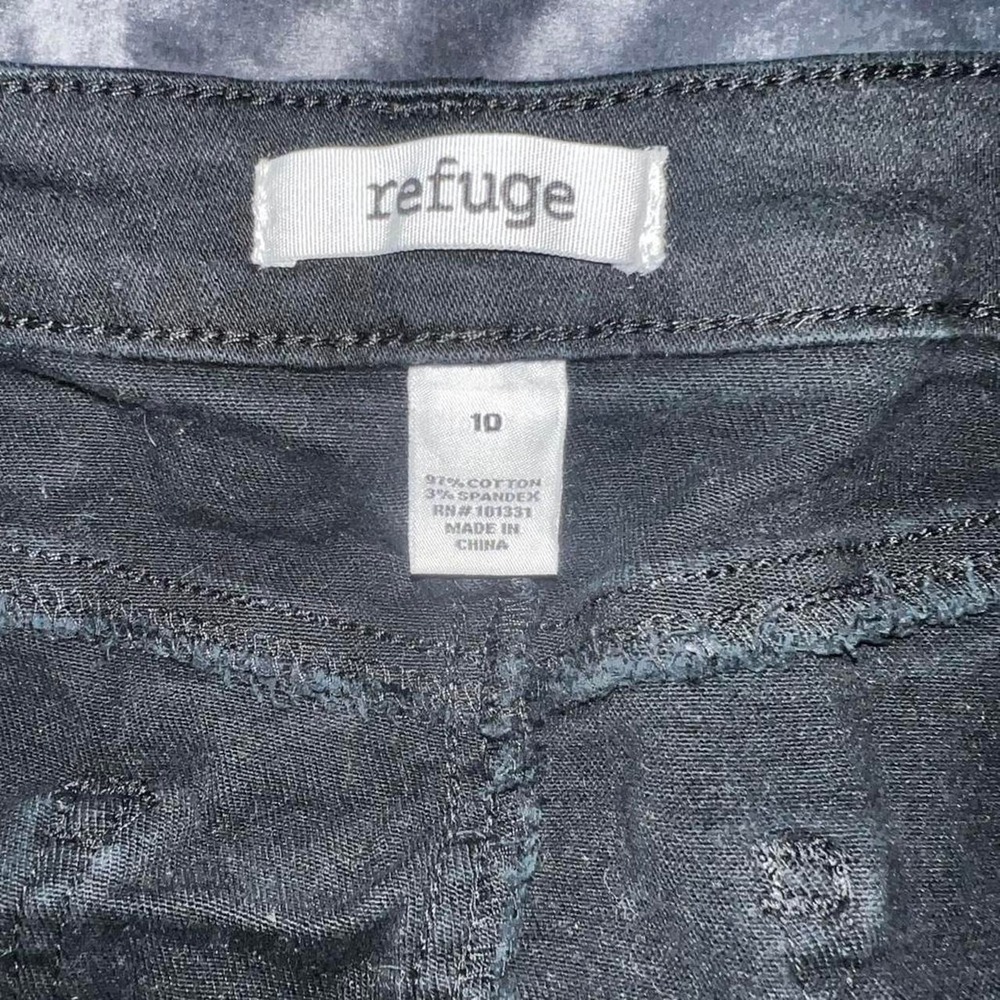 Refuge Black Distressed Denim Shorts Size 10 - Picture 3 of 4